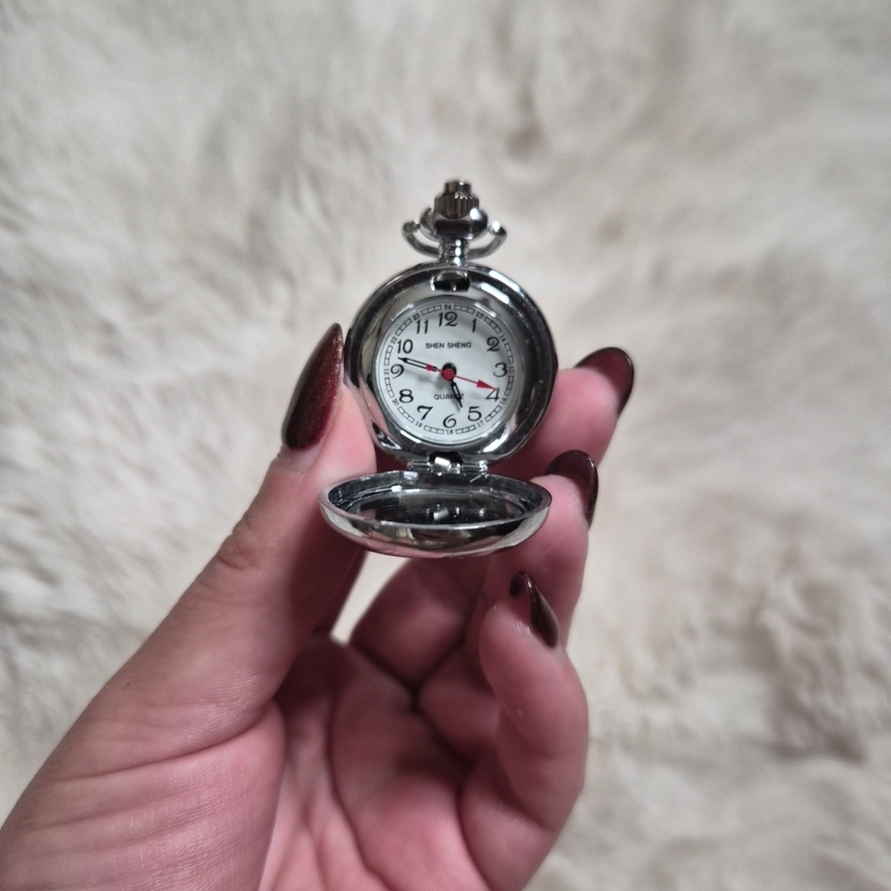 Shen Sheng Mini Pocketwatch Face No Chain Silver Tone Small Travel Vacation ✨️💫